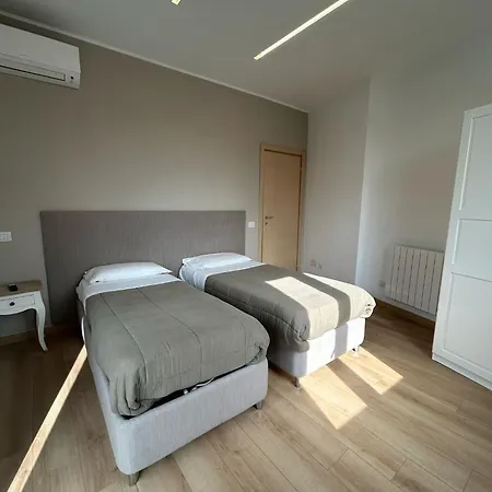 Parea House 1 * Milan